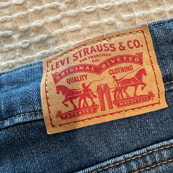 Levi’s 721 high rise skinny jeans - size 27 - Picture 3 of 4